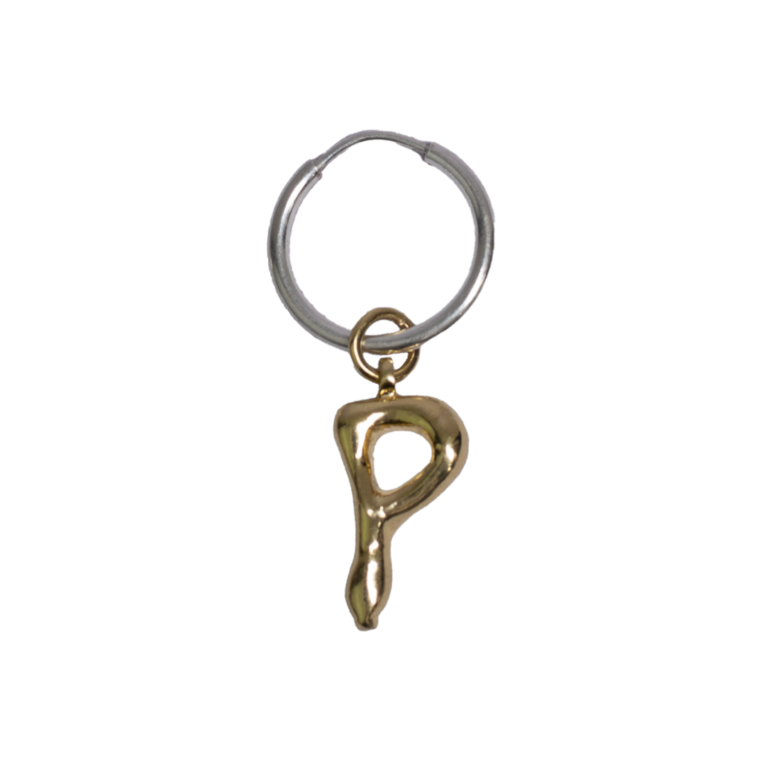 Brinco Letra Dourada