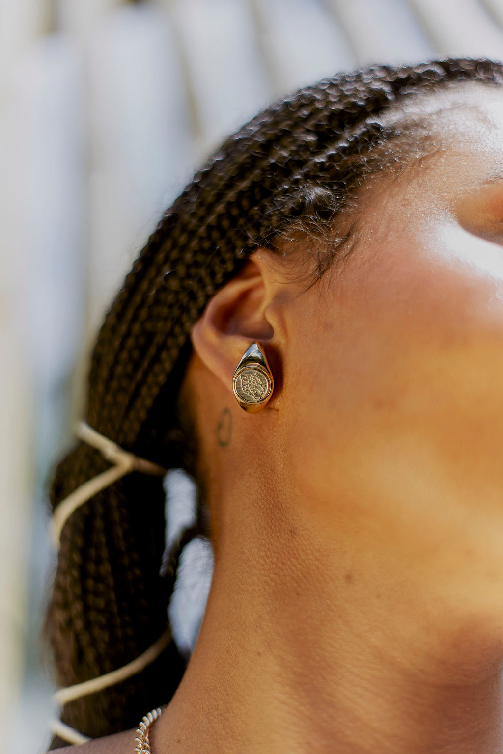 Brinco Moneté Dourado