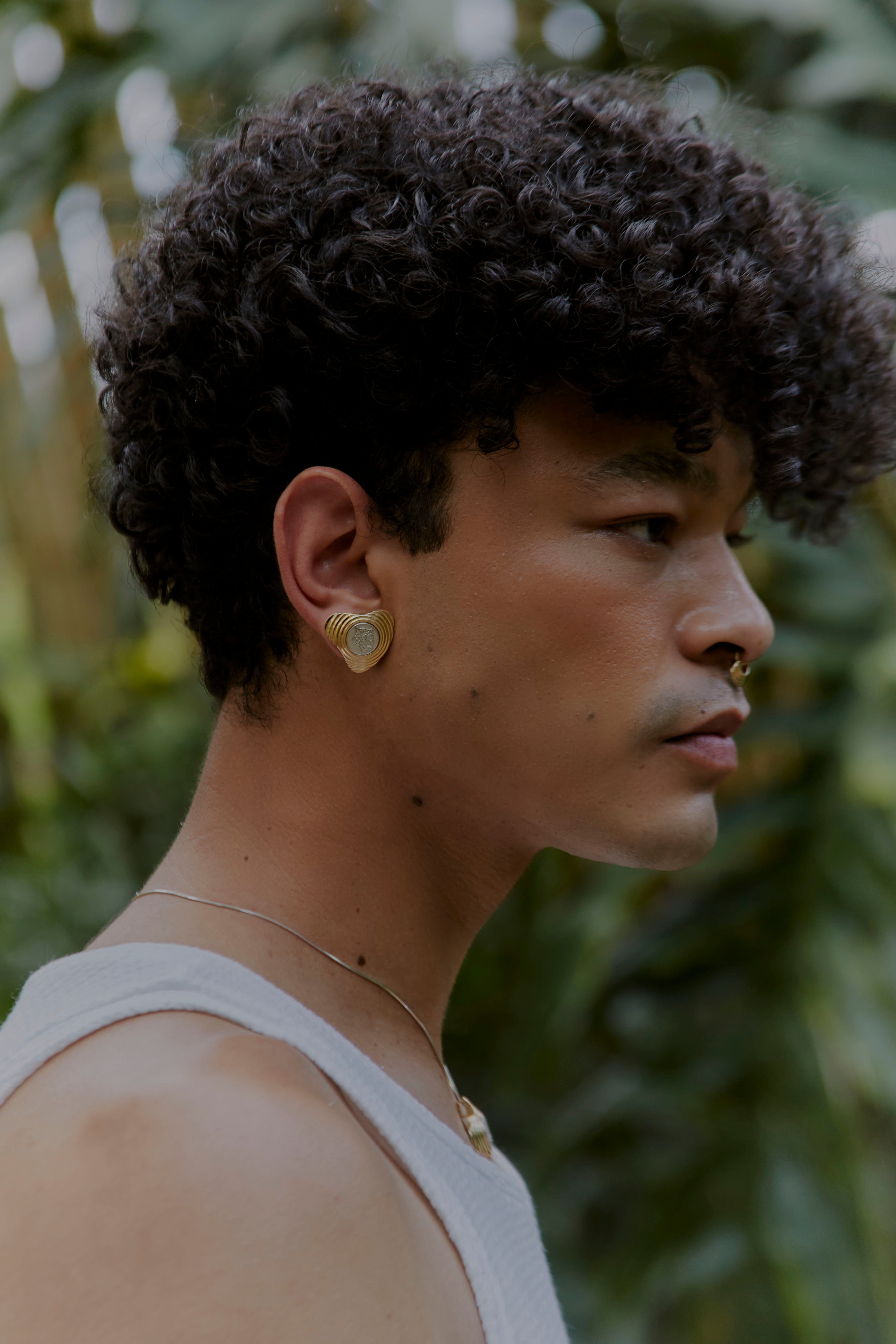 Brinco Jaguar Dourado